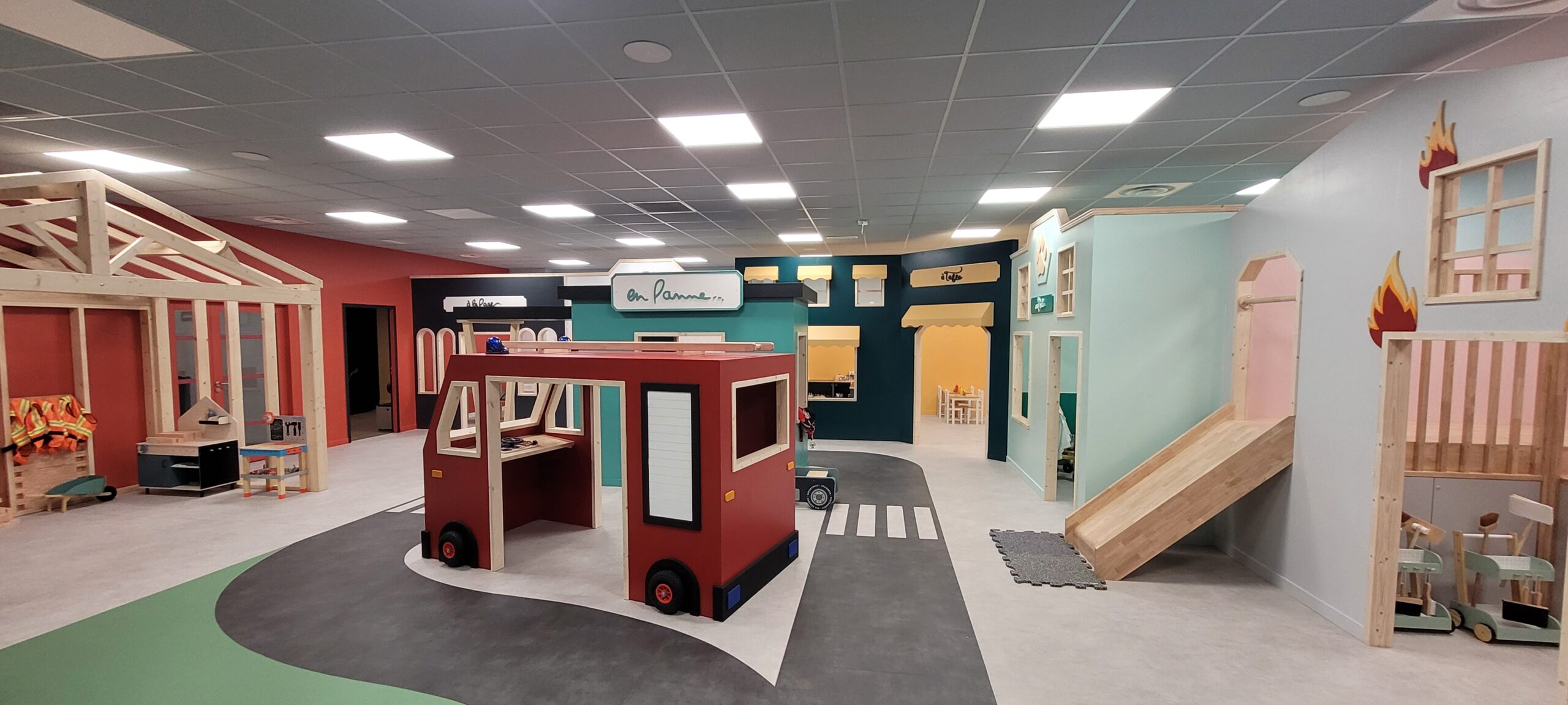 Aménagement d'un parc inclusif indoor